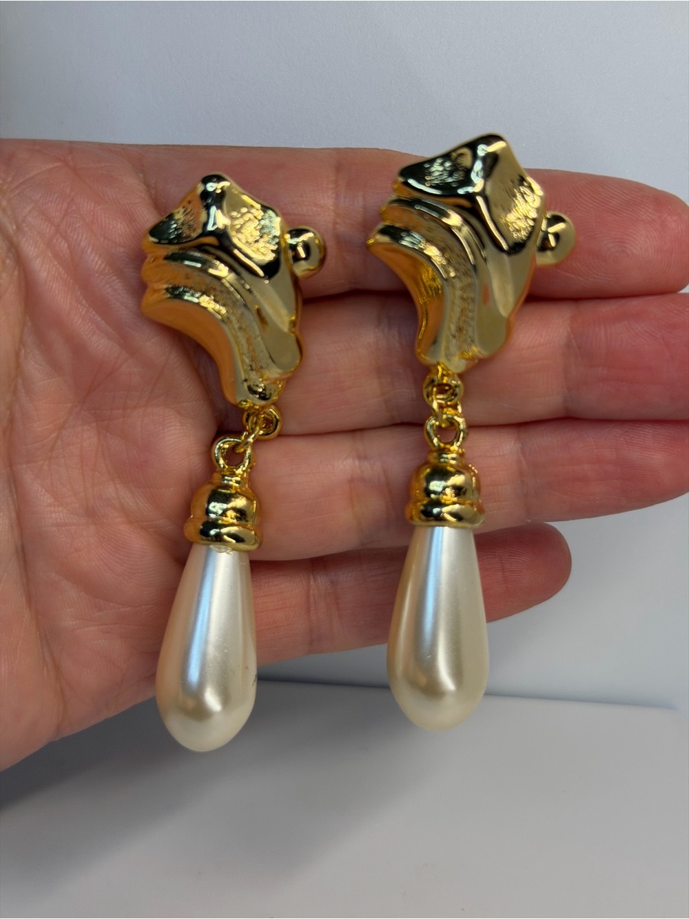 Gold Tone Drop Pearl Earrings